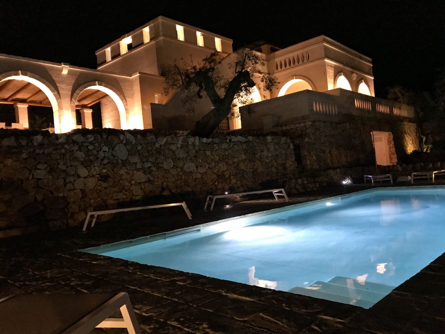 Corte dei Massapi villa at night