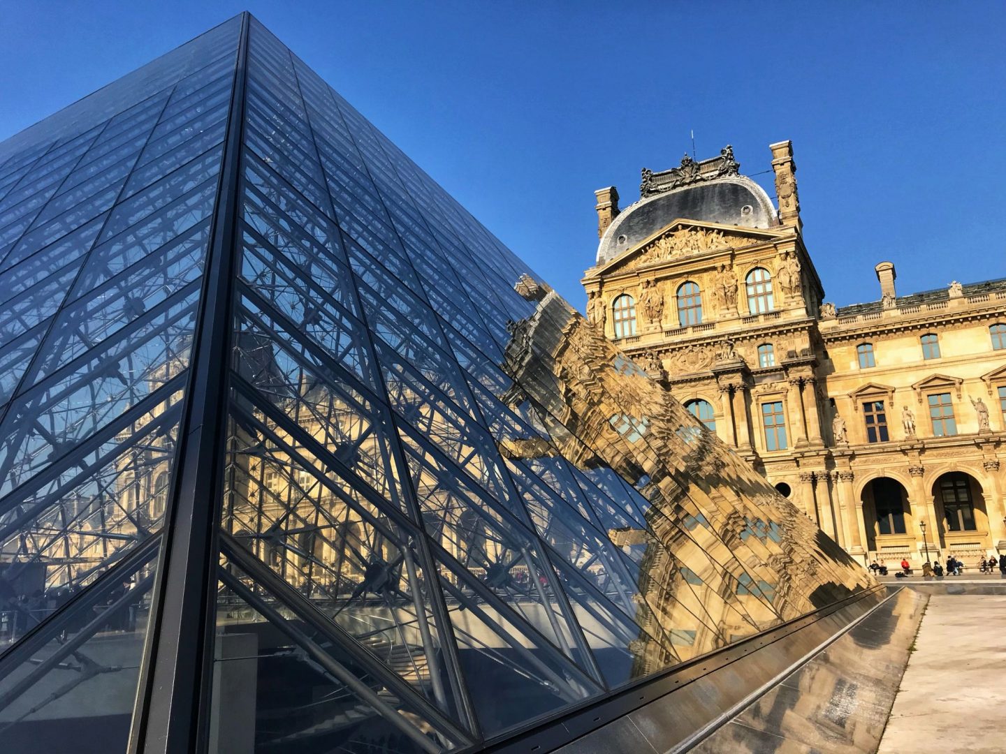 Side view of The Louvre Paris