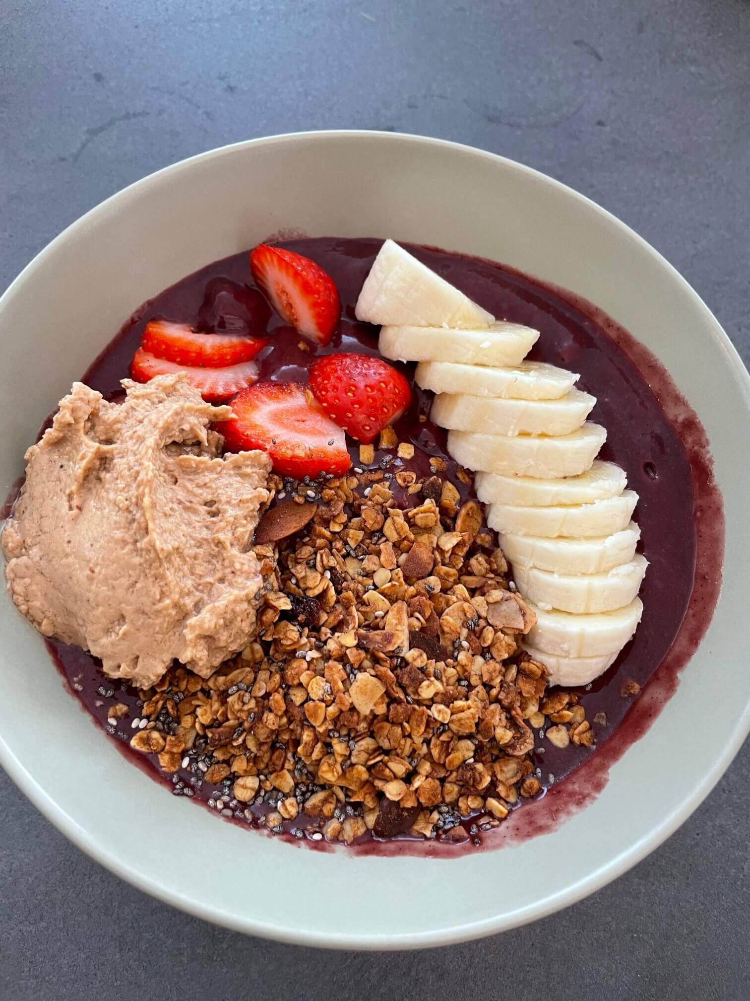 Acai-bowl-breakfast-Agora-Cafe-Lisboa