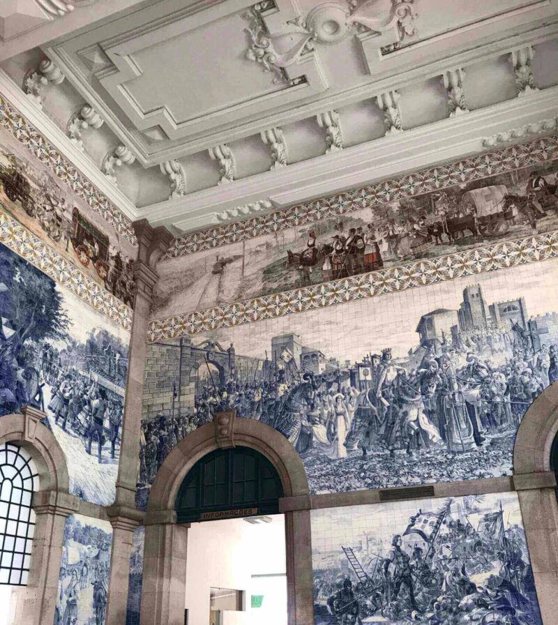 Beautiful-Azulejo-Tiled-Sao-Bento-railway-station