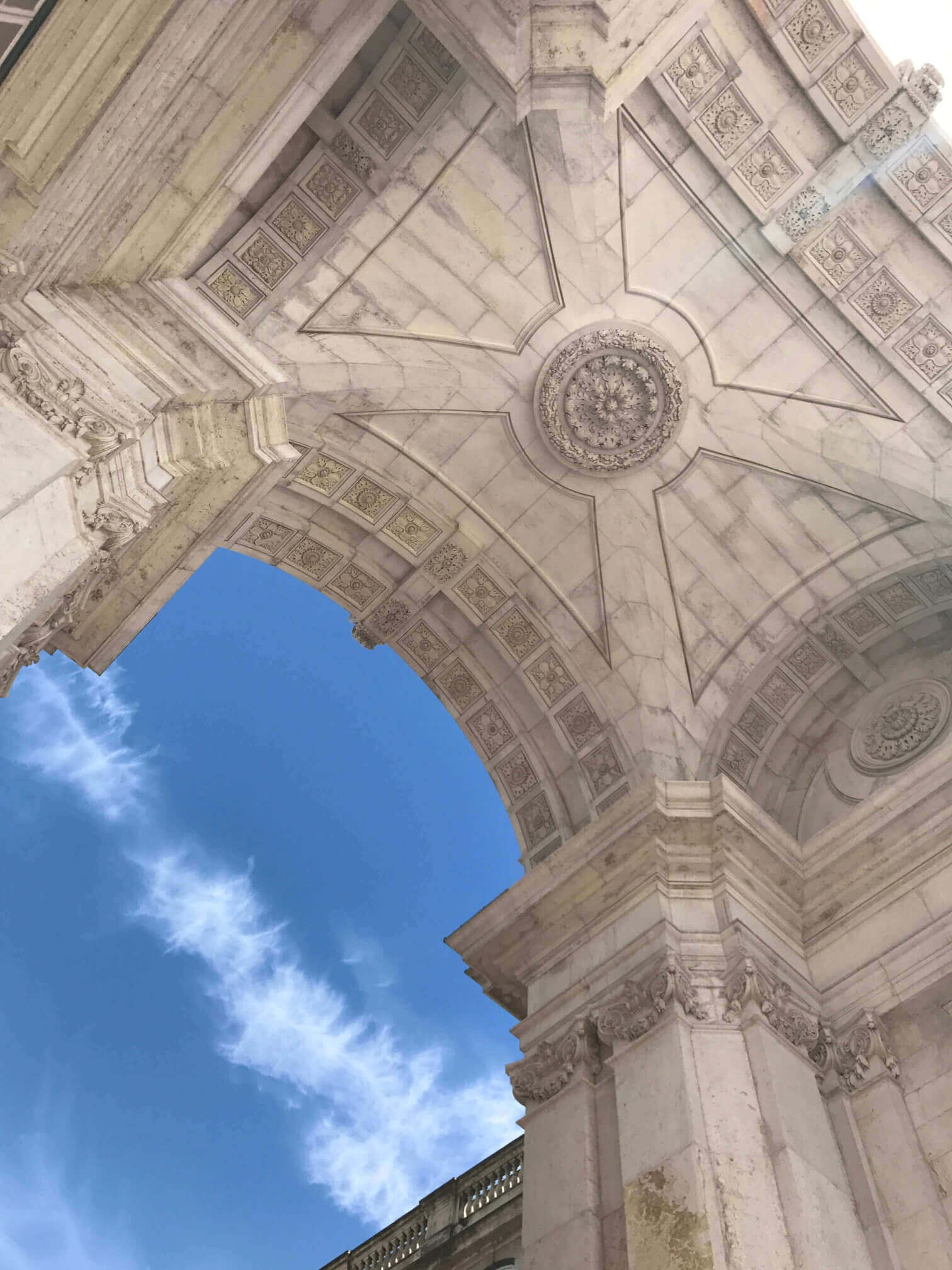Rua-Augusta-Arch-Praca-do-Comercio-Lisbon-Architecture