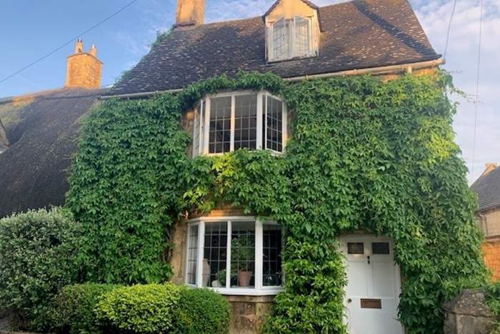 Box-Tree-Cottage-Chipping-Camden-Cotswolds-Classic-Cottages