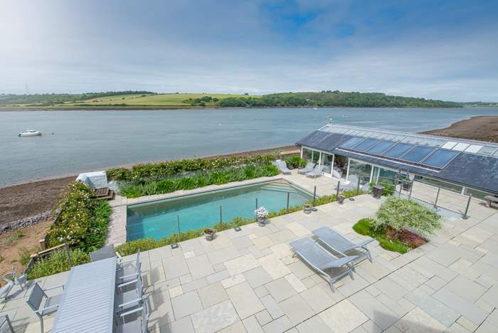 Blissful-Beach-House-in-Pembrokeshire-National-Park-Wales