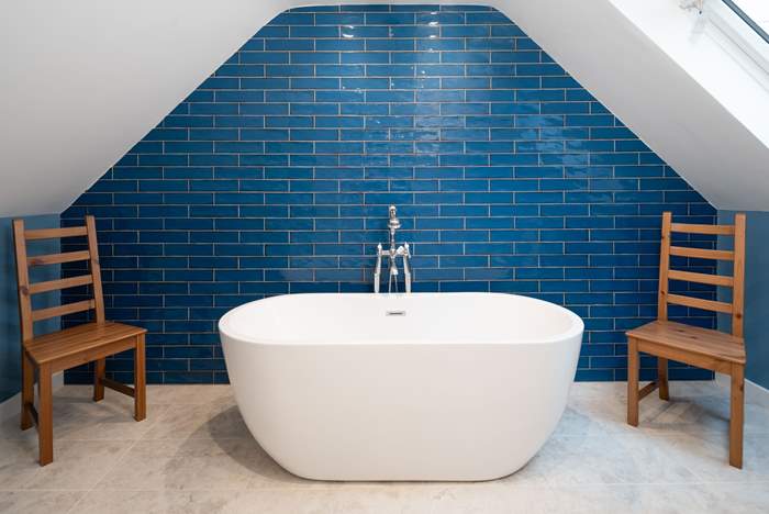 Classic-Cottages-Pembrokeshire-Beach-Seekers-Roll-Top-Bath