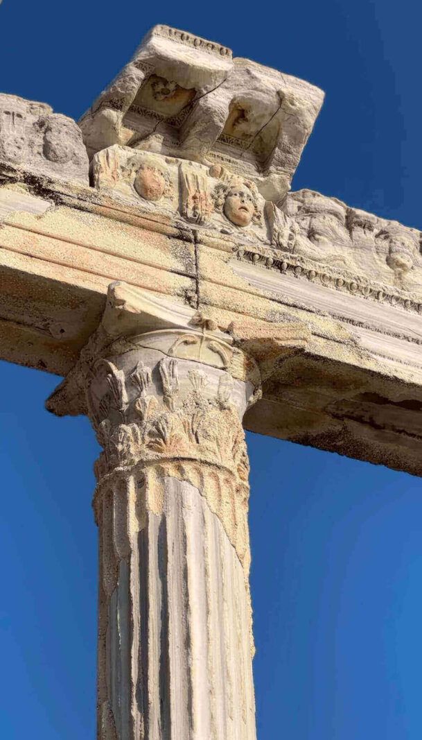Medusa-face-Apollo-Temple-Side-Antalya-Turkey