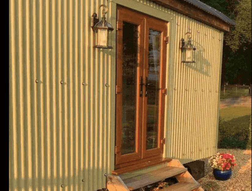 Shepherds Hut Wales Unique Stay